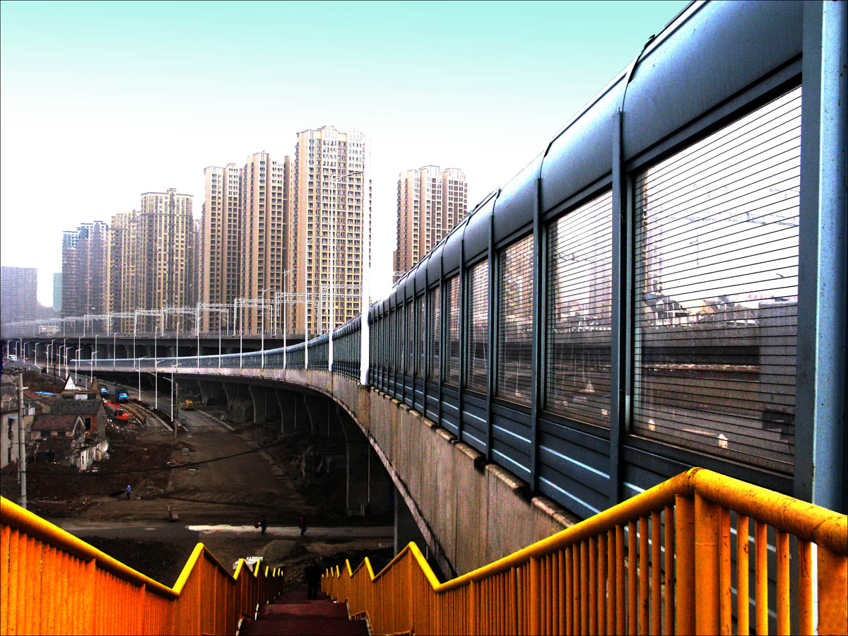 城市插上金翅膀.jpg