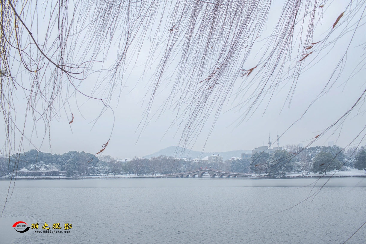 《水墨雨山湖》杨健.jpg