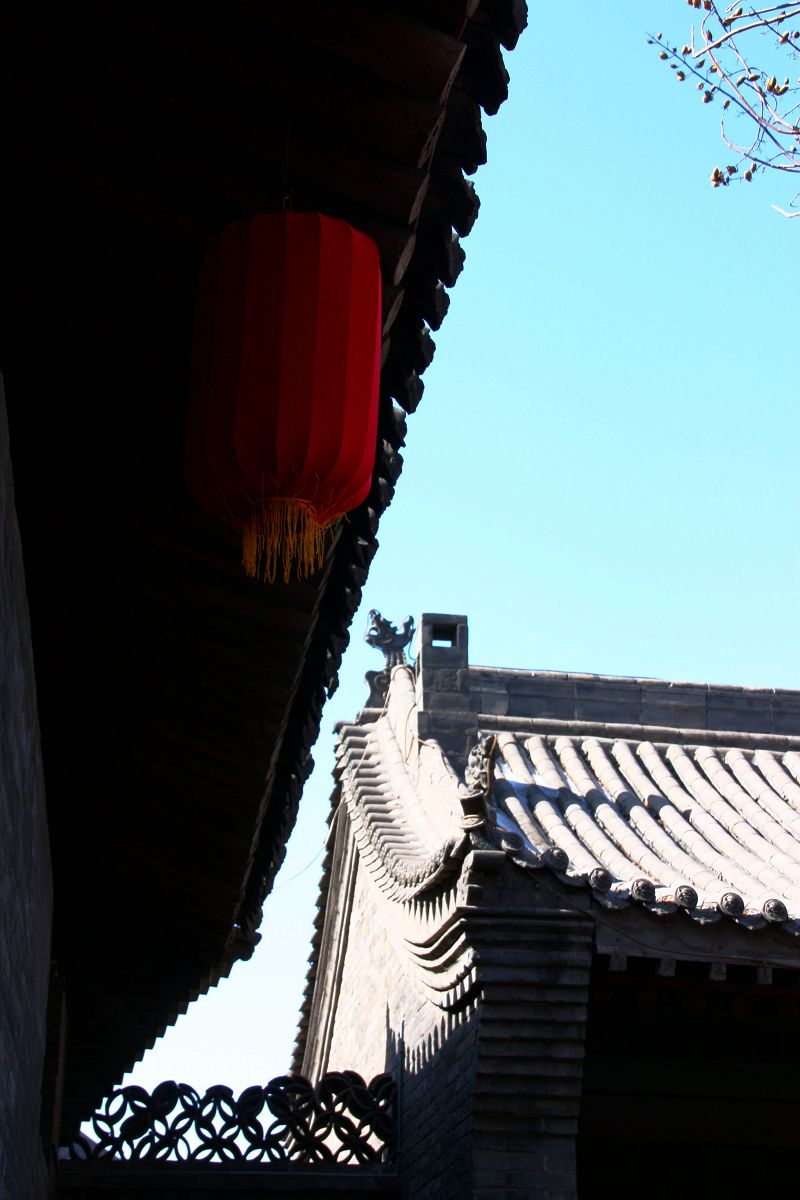 大红灯笼高高挂
