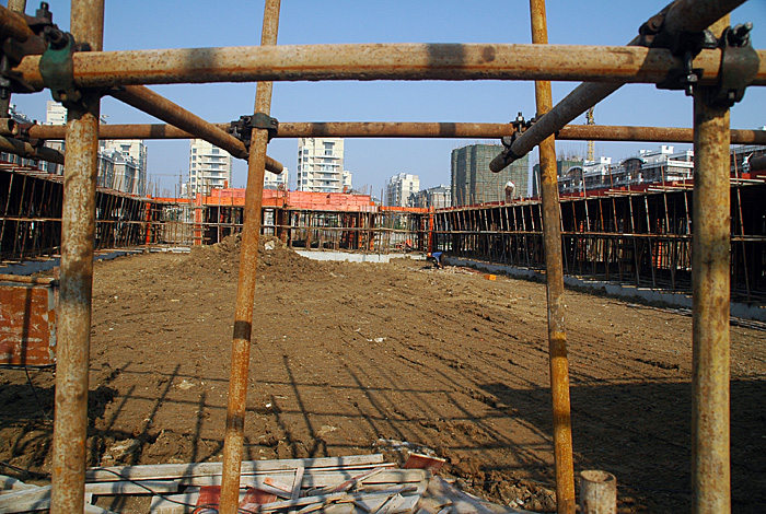 建设中的西湖花园小学.jpg