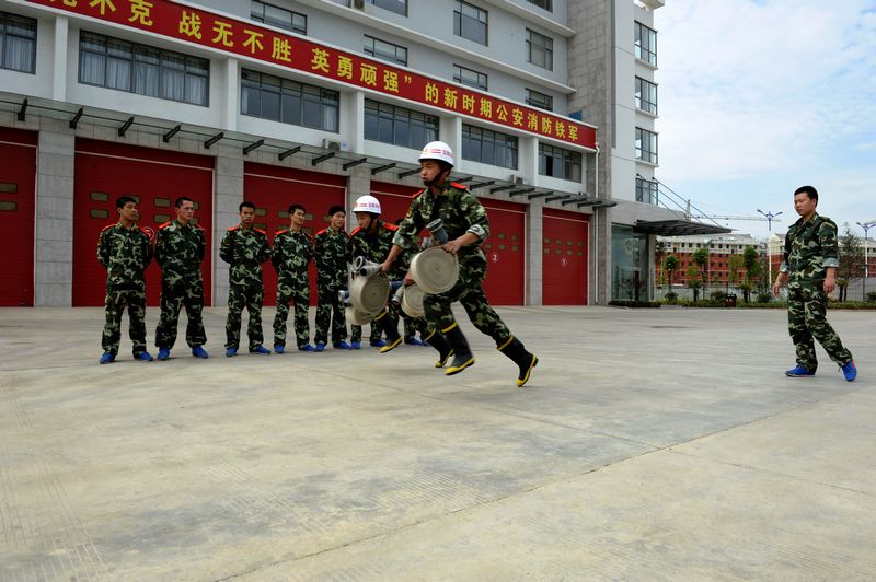 19消防兵jpg.jpg