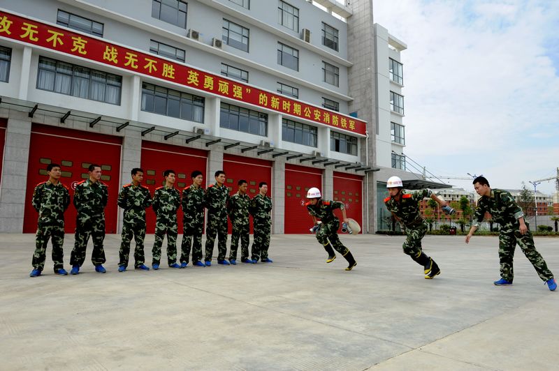 18消防兵jpg.jpg