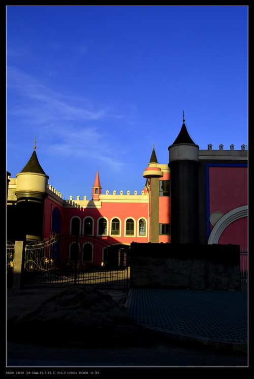 Ƭ 052.jpg
