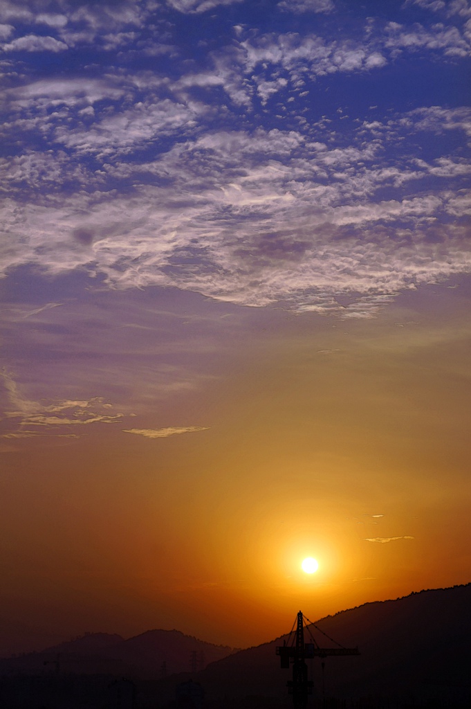 复件 晨曦.JPG
