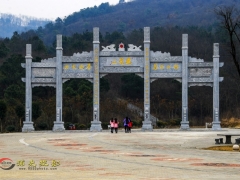 鸡笼山牌坊