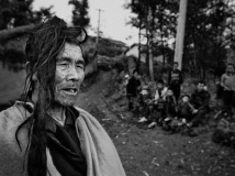 凉山彝族环境人像
